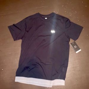New Rvca work out T shirt size S